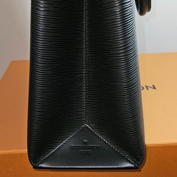 Louis Vuitton Kleber MM Epi Leather handbag - Picture 11 of 15